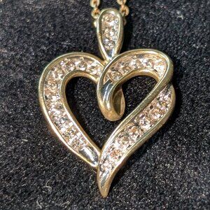 10 Kt Gold Diamond Heart Necklace with 18 inch chain